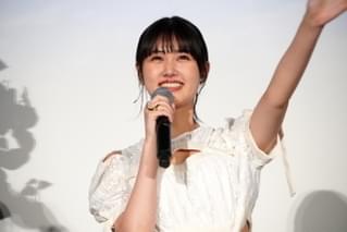 「すずめの戸締まり」後日談を生アフレコ！ 日本終映に原菜乃華＆松村北斗＆新海誠監督が謝意