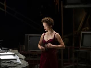 新たに生み出した臓器をアートに クローネンバーグ新作「クライムズ・オブ・ザ・フューチャー」場面写真