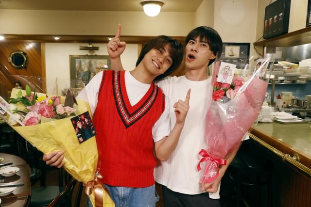 高橋海人と戸塚純貴がクランクアップ!