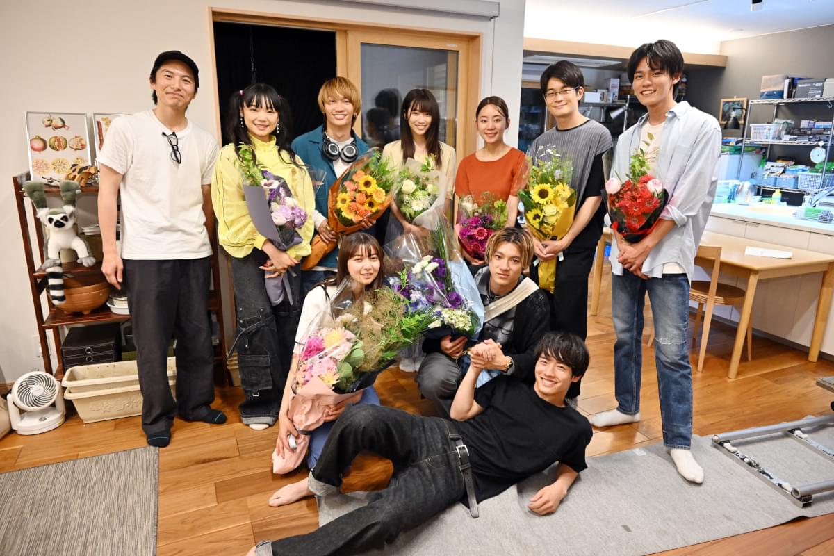 【今夜最終回】「ペンディングトレイン」山田裕貴＆赤楚衛二＆上白石萌歌ら、笑顔と涙のクランクアップ