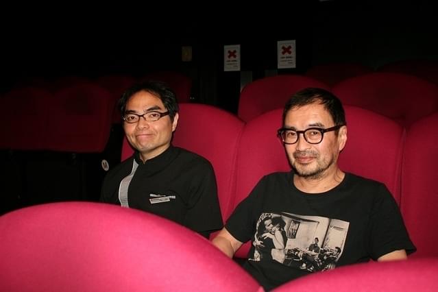 オノさんと新文芸坐の映写技師長・梅原浩二さん