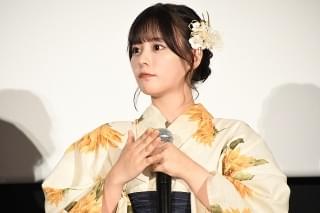 高橋文哉「後ろを振り返らずに進んでいきたい」 恋愛映画初主演、公開初日に笑顔