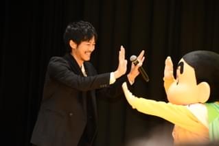 松坂桃李、スプーン曲げ成功に驚き「ハンドパワーってあるんですね」