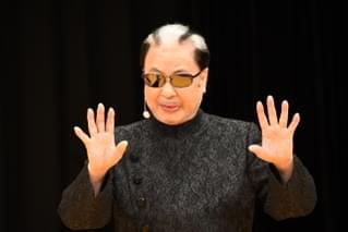 松坂桃李、スプーン曲げ成功に驚き「ハンドパワーってあるんですね」