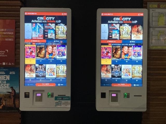 シネシティの券売機