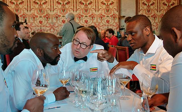 「チーム・ジンバブエのソムリエたち」