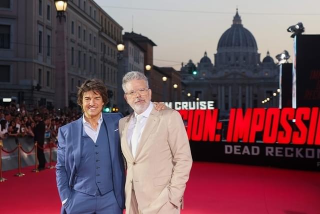 トム・クルーズ&クリストファー・マッカリー監督のコメントで構成された特別映像