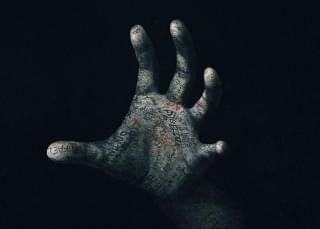 ピーター・ジャクソン、注目のホラー映画「トーク・トゥ・ミー」を絶賛