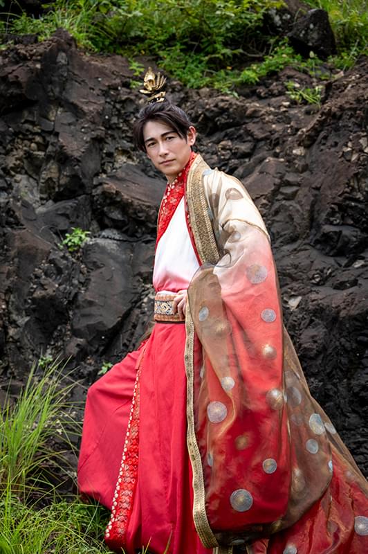 「パリピ孔明」ディーン・フジオカが劉備役で全編中国語に挑む！「なかなかのムチャブリ（笑）」 特報も完成