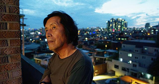 【「イ・チャンドン アイロニーの芸術」】現在から過去へ遡り、映画制作の原点と人生の意味を見つめ直していく旅