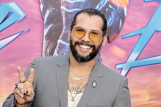 デイブ・バウティスタ＆ジェイソン・モモアの新作にDC映画「ブルー・ビートル」監督