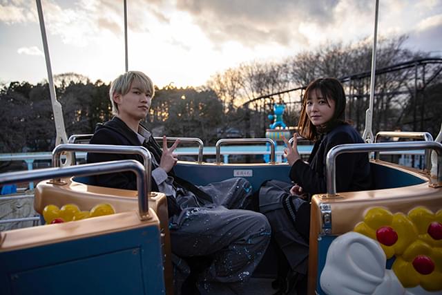 主演を務めた白岩瑠姫と久間田琳加