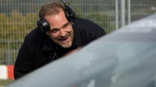 「ゴミ扱いだよ」鬼教官の訓練が過酷すぎる 「グランツーリスモ」前代未聞のプロジェクトを映す本編映像公開