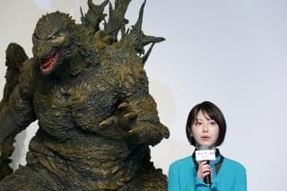 「ゴジラ-1.0」キャスト発表！ 神木隆之介と浜辺美波「らんまん」夫婦が早くも再共演