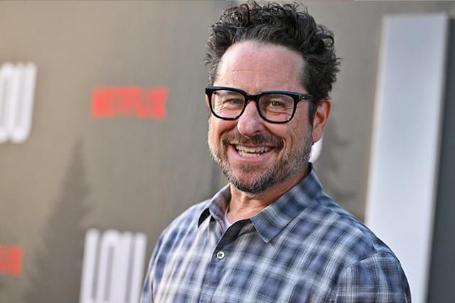 米ワーナー、J・J・エイブラムスらとの契約を中断 ストライキの影響