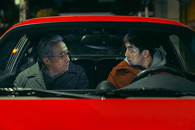 【「復讐の記憶」評論】年の差バディがフェラーリで疾走する血まみれ韓流リベンジ・サスペンス