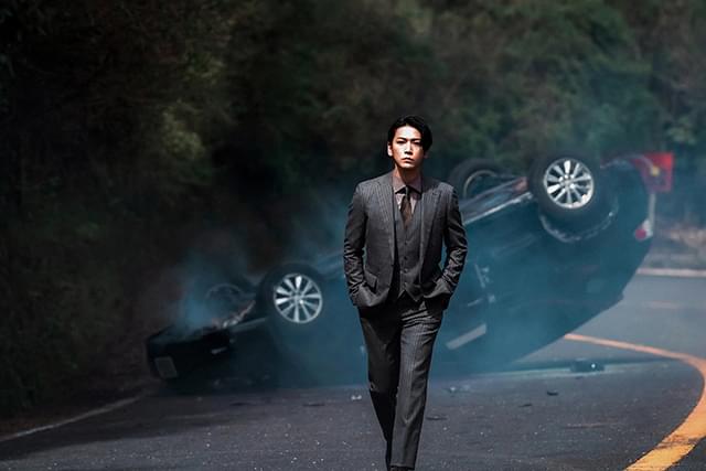 亀梨和也×三池崇史監督「怪物の木こり」サイコパスVSシリアルキラーの壮絶バトルをとらえた予告編＆場面写真披露