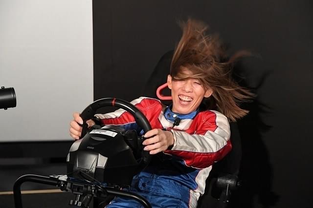 風を顔で浴びる吉田沙保里