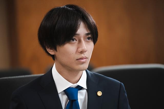 永瀬廉×杉咲花×北村匠海「法廷遊戯」新場面写真披露 模擬裁判から一転、舞台は法廷へ！