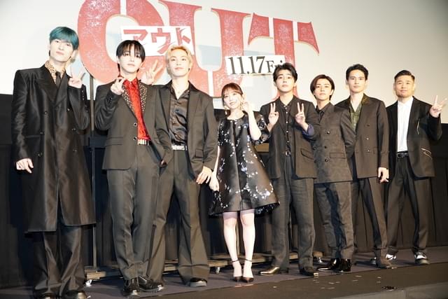 「OUT」の完成披露上映会の模様