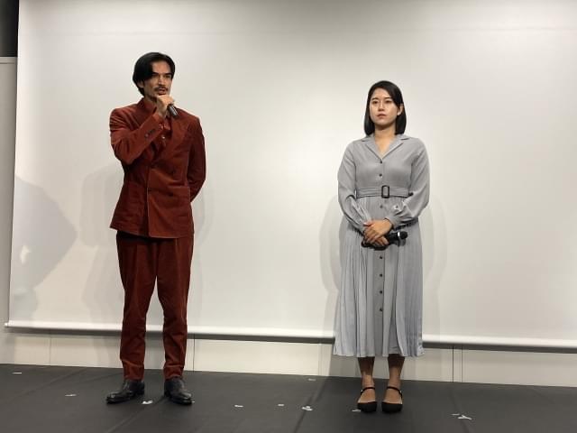 アンバサダーの尚玄、理事の東盛あいか