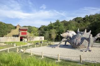 【本日開業】ジブリパーク「もののけの里」 タタラ場をモチーフにした体験学習施設など