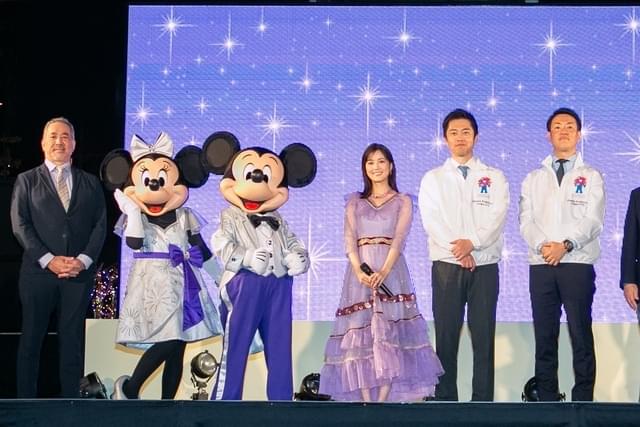 ミッキー&ミニーもサプライズ登場!