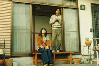 「一家にひとりほしい」“癒し系おっさん”井浦新の言葉が、アラサー女子にぶっ刺さる 「つんドル」本編映像