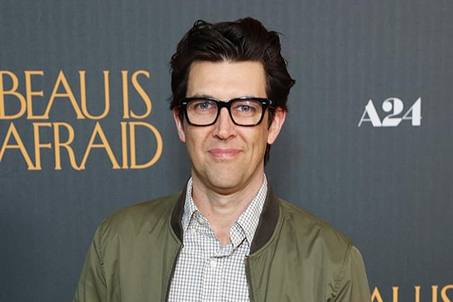 画像はガイ・ナティーブ監督