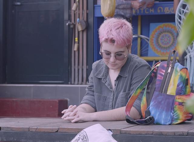 「BEEの不思議なスペクトラムの世界」