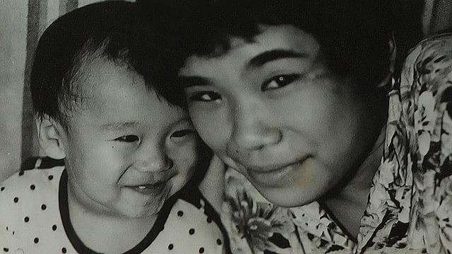 「一緒に子育てしませんか」 実の母と見知らぬ若者達に育てられた子どもが考える“共同保育”の可能性