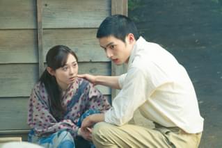 水上恒司の優しさに惚れる…「あの花が咲く丘で、君とまた出会えたら。」場面写真3点＆福原遥のキャラ映像、独占入手