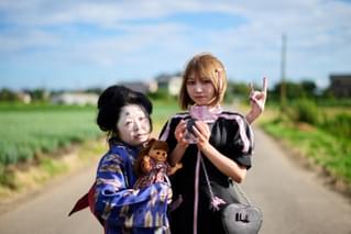 元の話を限りなく自由にぶっ飛びアレンジしており、いい意味で面食らう「恐解釈 桃太郎」【人間食べ食べカエルのホラー映画コラム】