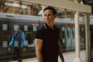 山田太一の傑作小説を映画化「異人たち」予告 死別した両親との交流、謎の隣人との恋の行方