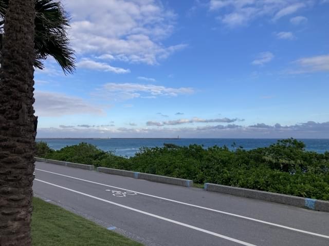 海沿いのサイクリングロード