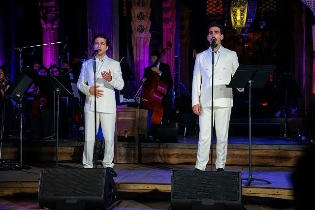 新世代の三大テノール“イル・ヴォーロ”が語る「IL VOLO in 清水寺 京都世界遺産ライブ」インタビュー＆新場面写真