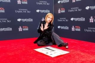 YOSHIKIの手形・足形がハリウッドでお披露目 トム・ハンクス、ジョニー・デップらと同じエリア