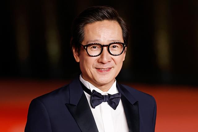 キー・ホイ・クァン、アクションスリラー「With Love」に主演