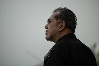 【「白日青春 生きてこそ」評論】世代や民族の違いを背景に心の交流と贖罪を描く人生の“中継地”香港