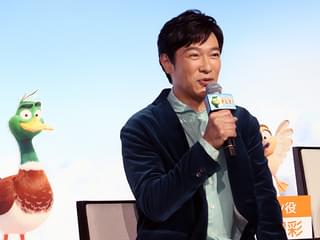 堺雅人「FLY! フライ！」の声優受けた理由は「カモだから」もカモ料理の誘惑には勝てず