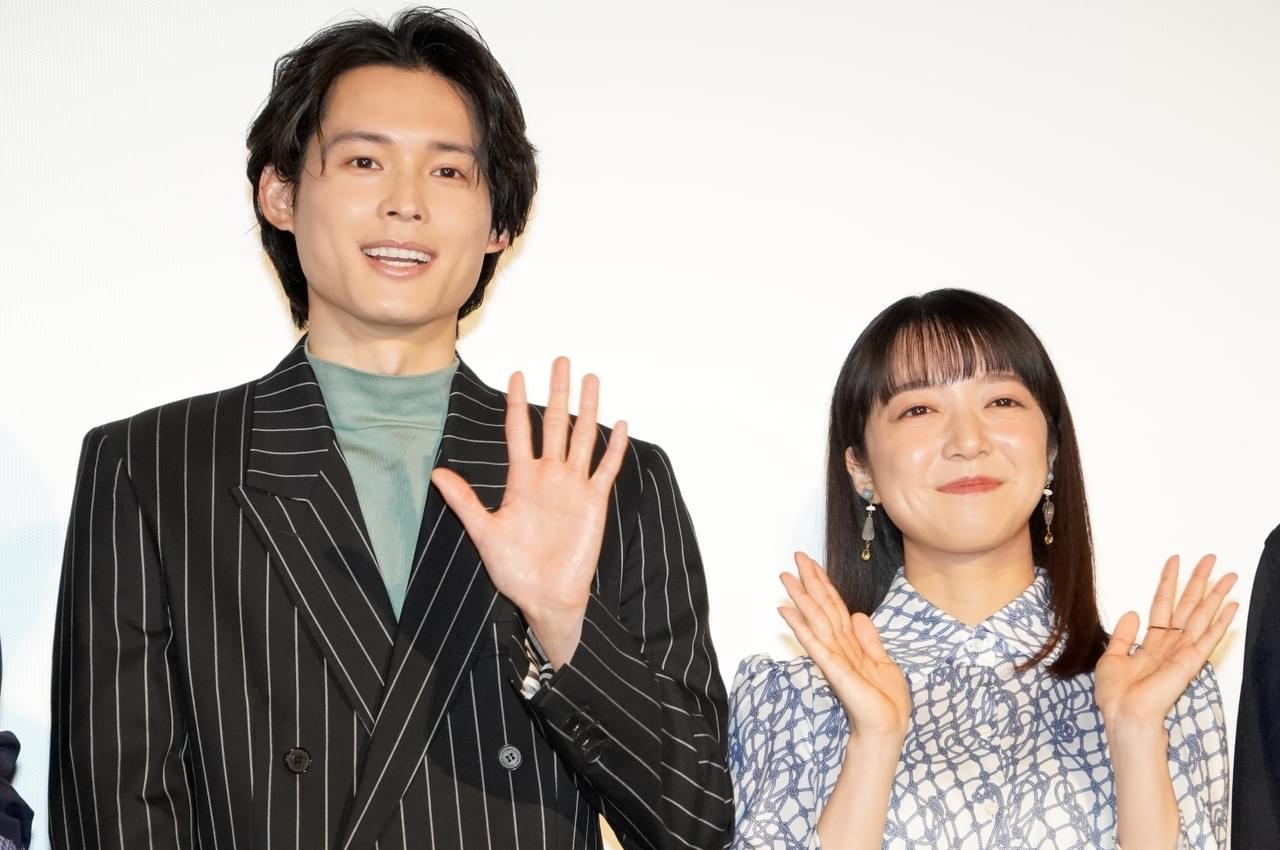 松村北斗の“シームレスな思いやり”に上白石萌音の笑い止まらず「私が転ばずにいられるのも松村さんのおかげ」