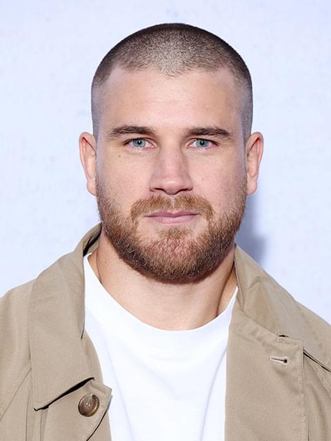 「死霊のはらわた」スピンオフにセバスチャン・バニセック監督