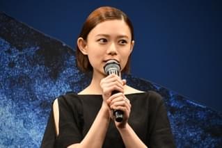 杉咲花、志尊淳からの絶賛に照れ笑い「こんな素敵な共演者と出会えて幸せ」