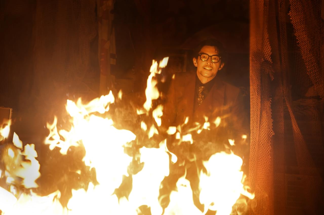 【狂気全開】津田健次郎、“クセ強”最狂ラスボスを怪演 「映画 マイホームヒーロー」新場面写真