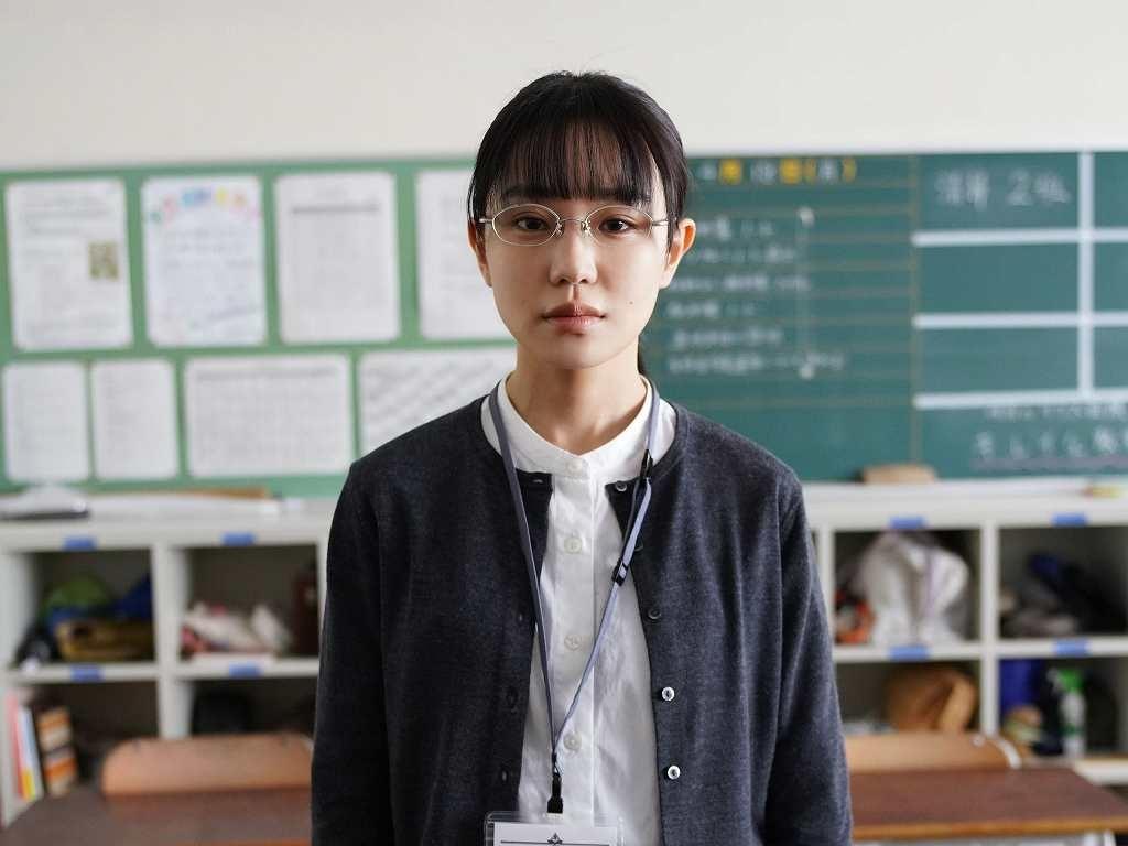 男女の性の格差に切り込んだ衝撃作「先生の白い嘘」主演・奈緒で実写映画化！ 監督は三木康一郎、脚本は安達奈緒子