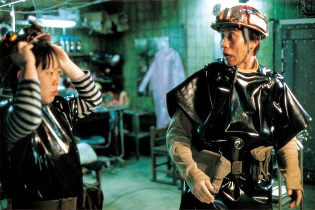 ヨルゴス・ランティモス監督、韓国映画「地球を守れ！」をリメイク