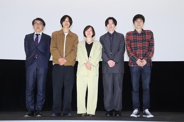 左から西ヶ谷寿一スーパーバイザー、城真也、野田麗未、山本十雄馬、西口洸の4監督