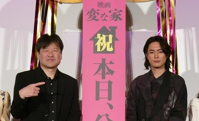 (左から)佐藤二朗、間宮祥太朗