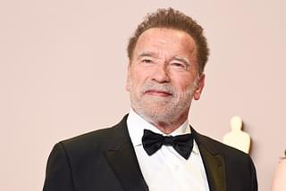 シュワルツェネッガー、クリスマスコメディ「The Man With The Bag」に主演