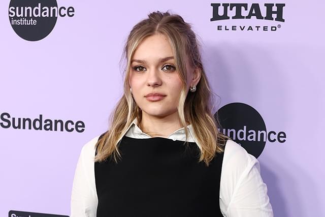 ユアン・マクレガー＆アン・ハサウェイの新作に、サンダンス映画祭で注目の若手俳優メイジー・ステラが出演